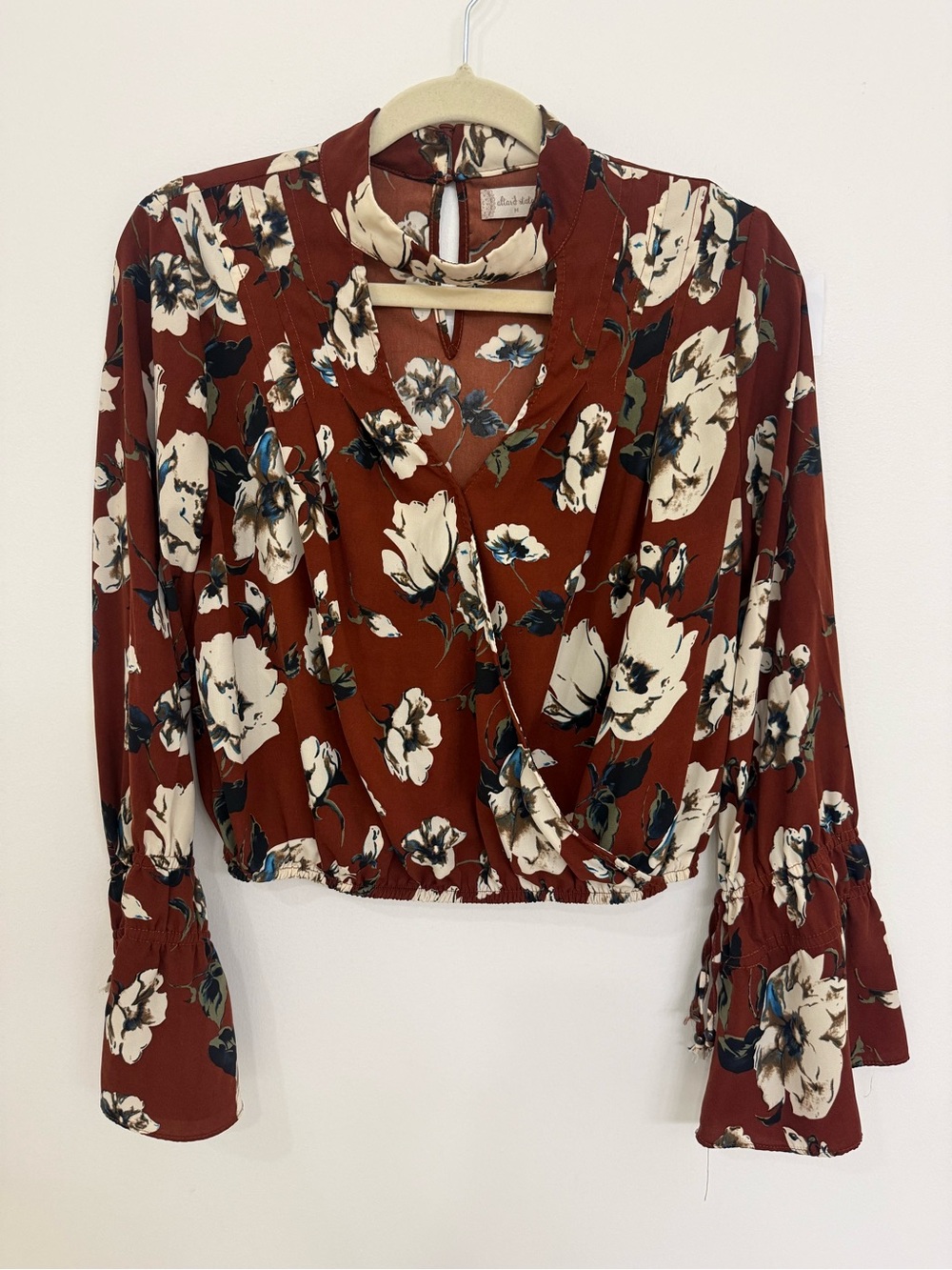 Altar’d State Floral Wrap Cropped Blouse in Rust Size Medium